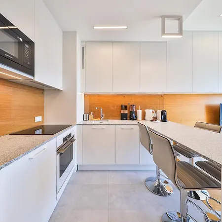 Lejlighed I Center Viev I Prymasa Tysiaclecia 83a I By Perfectapart I 1026 Garage I Warszawa